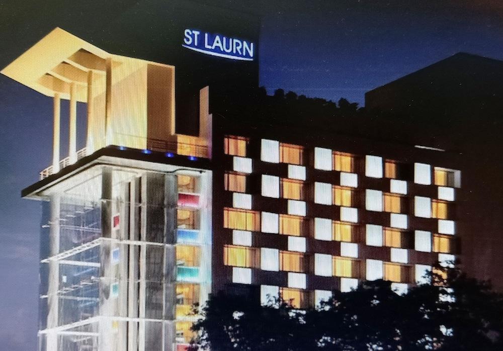 St Laurn Koregaon Park Pune Esterno foto