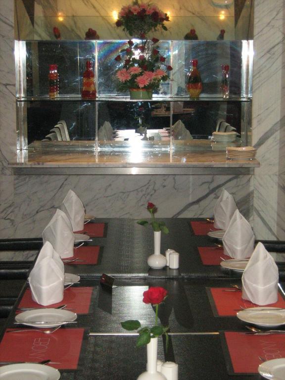 St Laurn Koregaon Park Pune Esterno foto